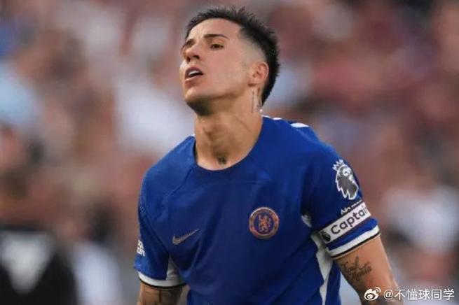 切尔西内鬼抓到了,恩佐表露去意被泼冷水:走了好!