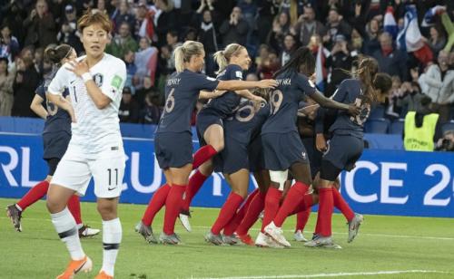 丧岳父 失母亲 无缘世界杯 “弟媳”达千战里程碑! 丧岳父 失母亲 无缘世界杯 “弟媳”达千战里程碑!